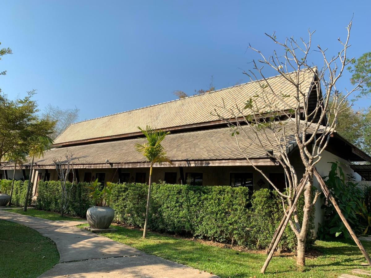 Lampang Resort Extérieur photo